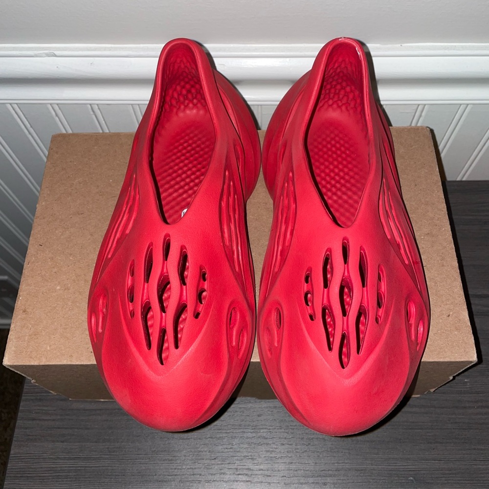 All red Yezzy foam runners
